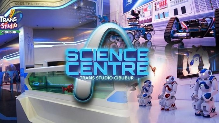 Tak hanya bermain, Ayah dan Bunda juga bisa mengajak si kecil belajar sains di Trans Studio Cibubur.