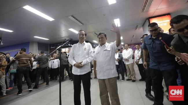 Presiden RI terpilih Joko Widodo bakal merundingkan wacana bergabungnya Prabowo Subianto ke koalisi pendukungnya.