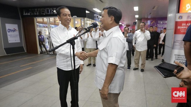 Dari survei yang digelar sejak 22 hingga 28 Juli 2019, sekitar 63 persen responden mengapresiasi pertemuan Jokowi dan Prabowo Subianto awal Juli lalu.