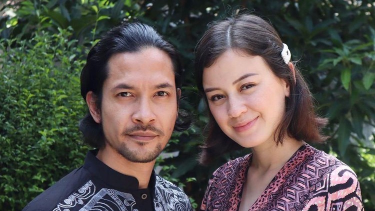 Hamil anak pertama, Kimberly Ryder ngidam soto dan sang suami jadi lebih protektif.