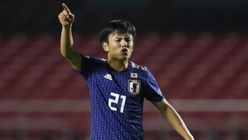 img-title Kubo, Dirawat Barcelona Dipetik Madrid