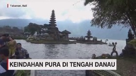 VIDEO: Keindahan Pura di Tengah Danau