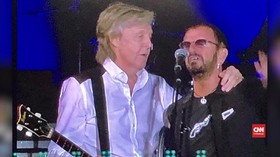 VIDEO: Paul McCartney dan Ringo Starr Reuni di Panggung