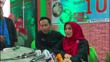 img-title Selamat, Istri Denny Cagur Hamil Anak Ketiga