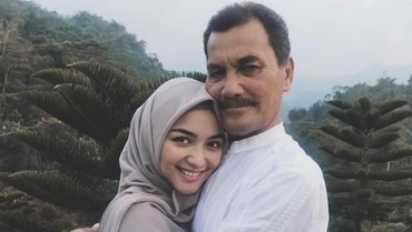 Penuh Doa, Citra Kirana Lepas Sang Ayah Berobat Kanker ke China