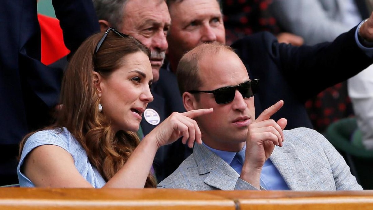 FOTO: Duel Melelahkan Djokovic vs Federer di Final Wimbledon