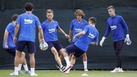 Lini Tengah Barcelona Kegemukan