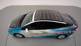 Toyota Tes Prius yang Sanggup 'Sedot' Energi Matahari