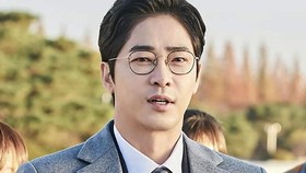 Lecehkan Staf, Kang Ji-hwan Mulai Jalani Percobaan 3 Tahun