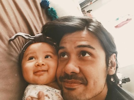 Rindu Chicco Jerikho pada Putrinya Surinala Saat Bekerja