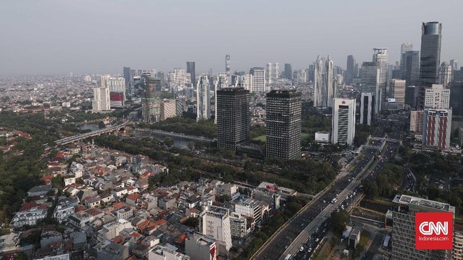 Pertumbuhan ekonomi hanya 5,05 persen di kuartal II. Realisasi itu membuat langkah Jokowi mengejar target pertumbuhan sebesar 5,3 persen di 2019 kian berat.