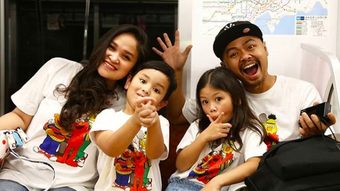 wendi cagur dan keluarga