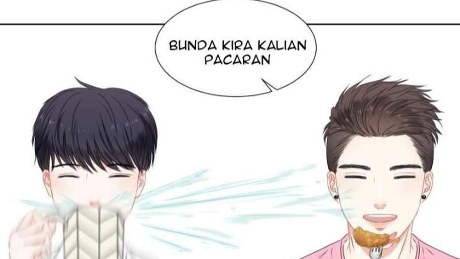 1. Just Friends 3 Webtoon ini mengisahkan persahabatan sesama pria yang buat salah paham.