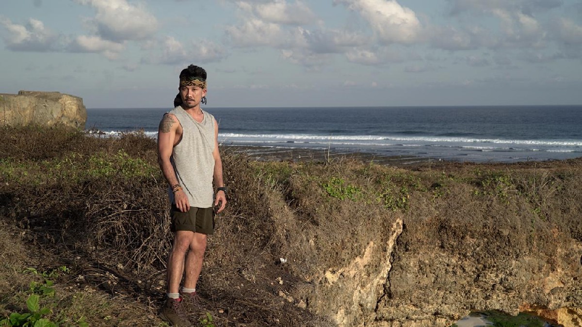 MTMA kali ini membawa Denny Sumargo untuk menikmati birunya air terjun di Sumba&period; Denny juga mengunjungi Kolam Jodoh&comma; sebuah mata air yang sangat biru&period;