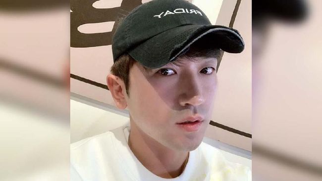 Kepolisian Korea mengatakan mereka memiliki rekaman CCTV yang menunjukkan tindakan pelecehan yang dilakukan Lee Min-woo terhadap dua orang wanita di bulan lalu.