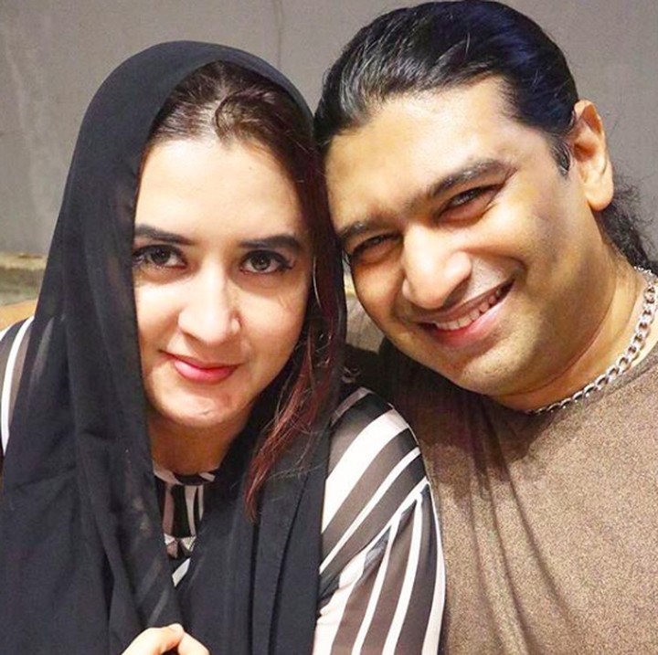 <p>Pedangdut Ashraff sering membagikan kebersamaan bersama sang istri, Fadia A Rafiq yang juga merupakan anak dari almarhum A Rafiq. (Foto: Instagram @ashraff_abu)</p>
