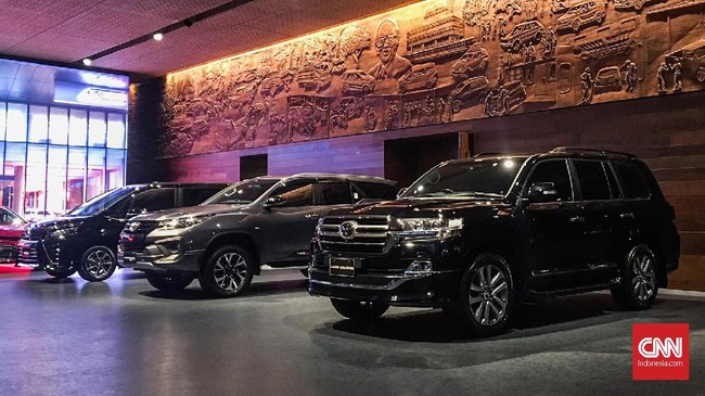 Grup dealer Toyota, Auto2000, merenovasi salah satu cabangnya di kawasan Jalan Jendral Sudirman, Jakarta Pusat.