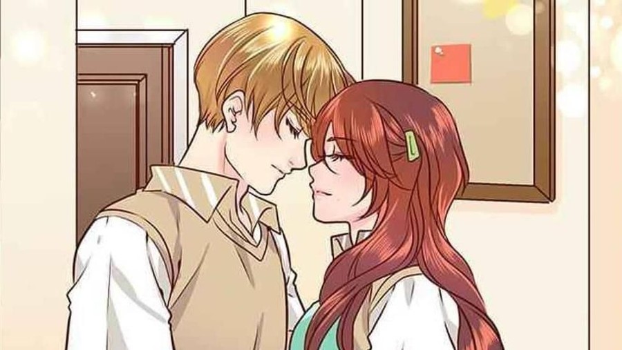 Deretan webtoon romantis yang dianggap bikin luluh hati pembaca.