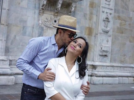 15 Inspirasi Ucapan Manis Ferry Salim untuk Sang Istri
