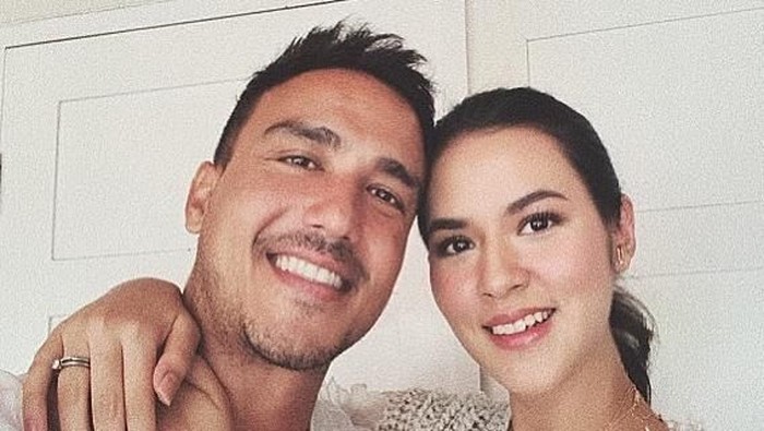 Raisa dan Hamish