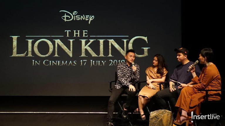 Kemeriahan Pemutaran Perdana Film The Lion King di Indonesia Film The Lion King dibuat ulang dalam versi animasi yang lebih realistis. Berikut ini potret kemeriahan penayangan perdana film The Lion King di Plaza Senayan.