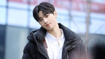 Respons Cha Eun Woo Disebut Tampan Di Segala Situasi