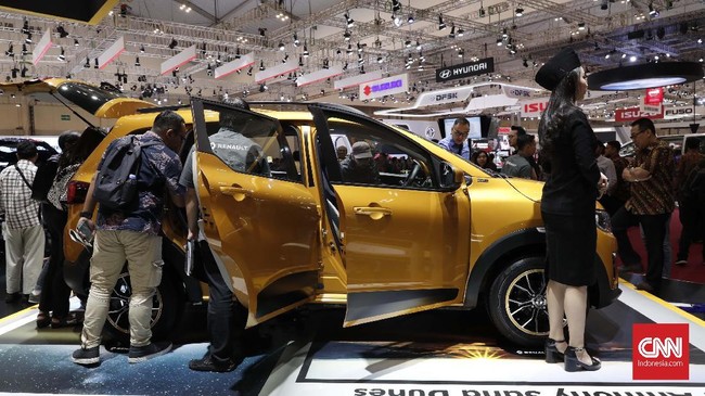 Mobil Triber Renault yang dipamerkan Pameran otomotif terbesar di Indonesia, GAIKINDO Indonesia International Auto Show (GIIAS) 2019 di Indonesia Convention Exhibition (ICE), BSD City, Serpong, Tangerang, pameran tahunan ini digelar selama 11 hari pada 18 hingga 28 Juli 2019. CNNIndonesia/Safir Makki
