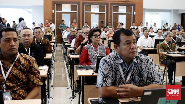Sebanyak 104 peserta capim KPK hari ini bakal mengikuti tes selama enam jam.