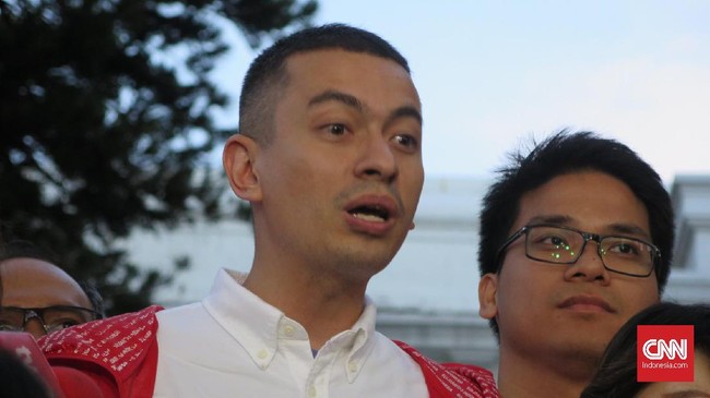 Mantan politikus Partai Solidaritas Indonesia (PSI) Rian Ernest menyatakan bakal segera mengumumkan langkah politik berikutnya dalam waktu dekat.