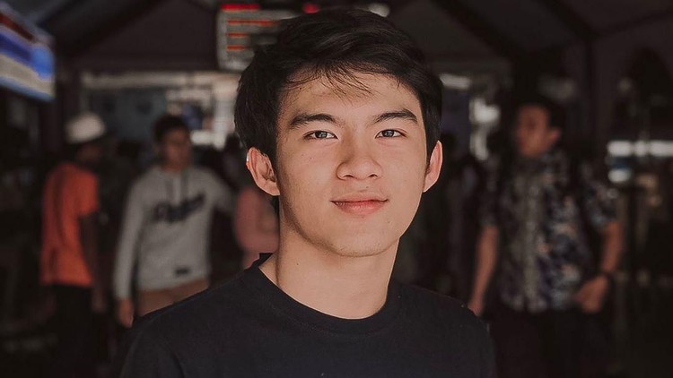 Meski hubungan keduanya tak berjalan baik, Gusti Rayhan berharap kenal dekat dengan Farhat Abbas.