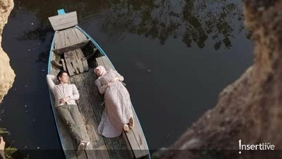 Beredar foto Roger Danuarta dan Cut Ratu Meyriska melakukan foto prewedding di sebuah tempat di kawasan Tangerang.