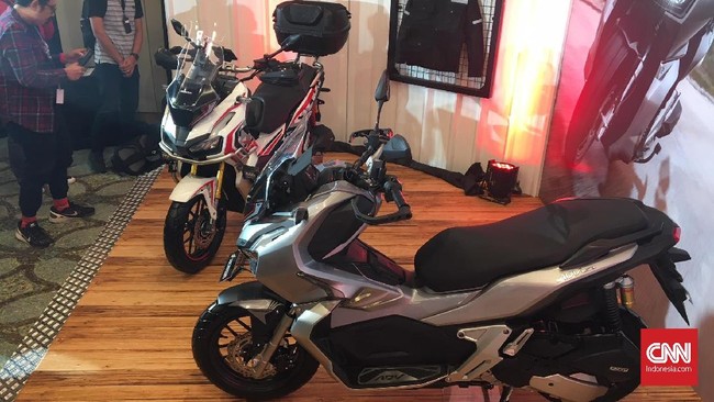 Honda ADV 150 didukung mesin kapasitas 150 cc persis yang digunakan PCX konvensional.