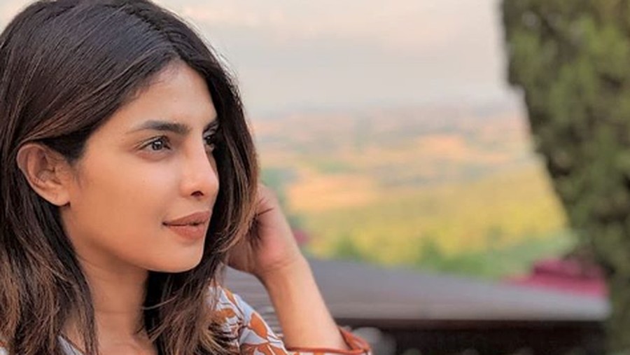 Priyanka Chopra dari instagram.