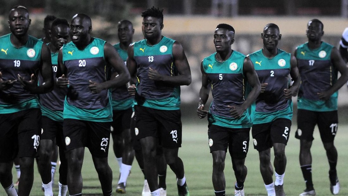 FOTO: Jaga Semangat Sebelum Final Senegal vs Aljazair