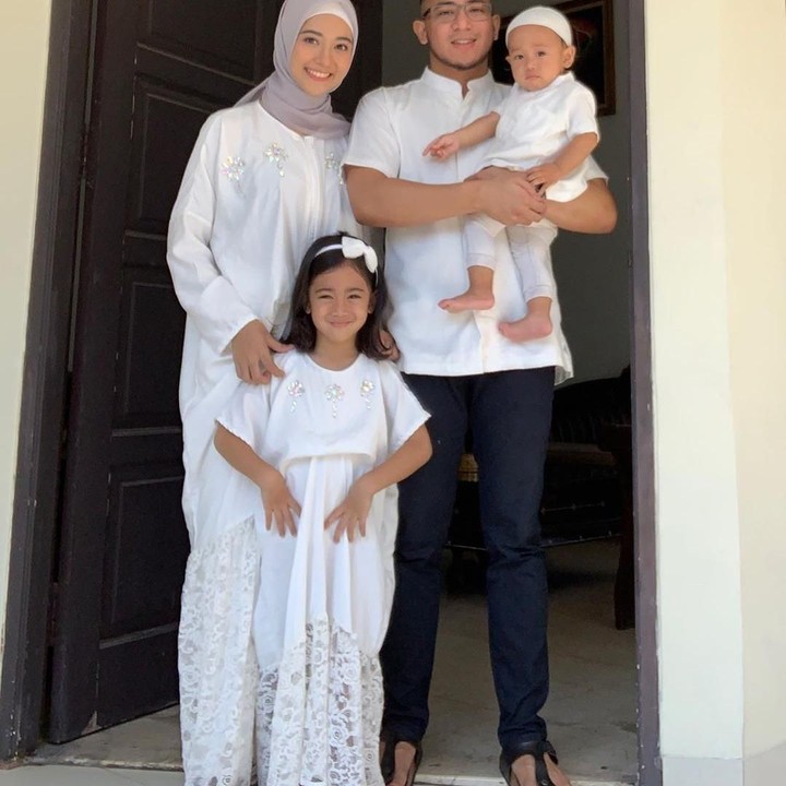<p>Saat ini, Poppy Bunga memang tidak terlalu aktif di dunia hiburan. (Foto: Instagram @poppybungariphat)</p>