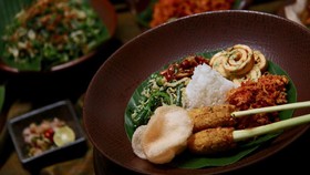7 Makanan Khas Bali yang Enak dan Paling Populer