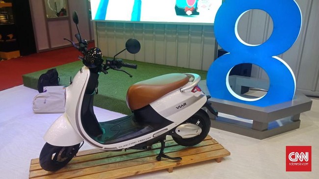 Viar Q1 diklaim dapat menempuh jarak 60 km dalam kondisi satu baterai terisi penuh dan kecepatan maksimal 60 km per jam.