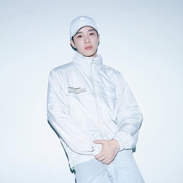 Dikritik karena Ngerokok & Meludah di Jalan, Lai Guanlin Minta Maaf