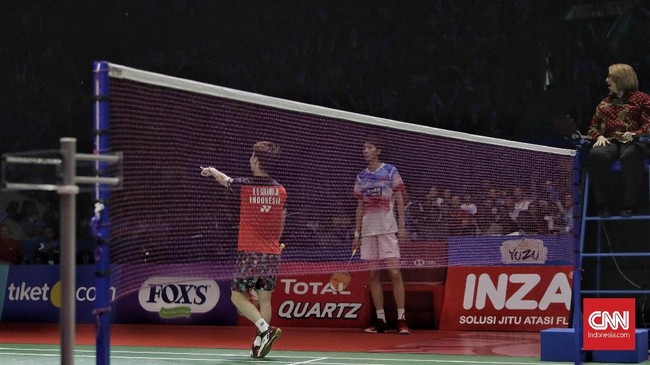 Duel Kevin Sanjaya Sukamuljo/Marcus Fernaldi Gideon lawan Li Junhui/Liu Yuchen sempat diwarnai adu mulut antara Kevin dengan Liu di interval gim kedua.