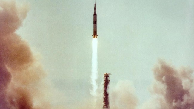 Wapres AS Mike Pence mengumumkan roket Orion untuk misi program Artemis 1 yang akan membawa astronaut Amerika ke Bulan tahun 2024 telah siap digunakan.