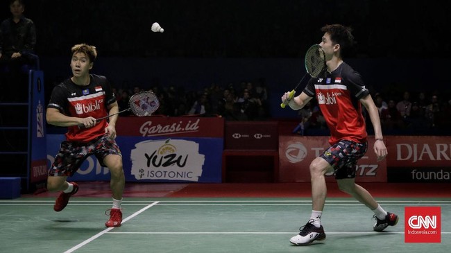 Marcus/Kevin kalah 21-16, 14-21, dan 20-22 dari Hiroyuki Endo/Yuta Watanabe pada perempat final Hong Kong Open 2019, Jumat (15/11) sore waktu setempat.