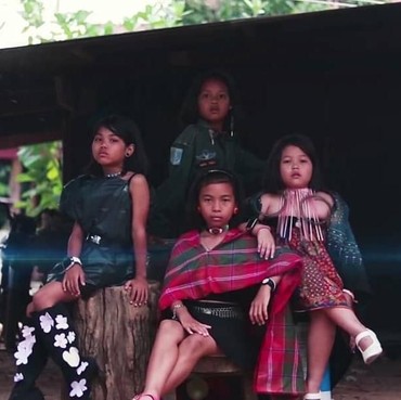 5 Parodi Video Musik BLACKPINK Versi Deksorkrao