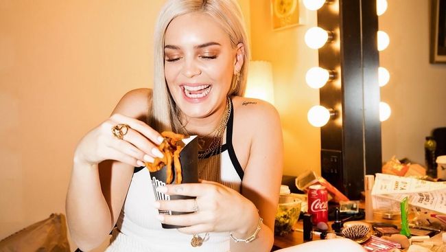 Lirik Lagu 2002 Anne Marie