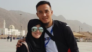 img-title Suami Lupa Diri, Okie Agustina Ngaku Rumah Tangganya Diganggu 'Pelakor'