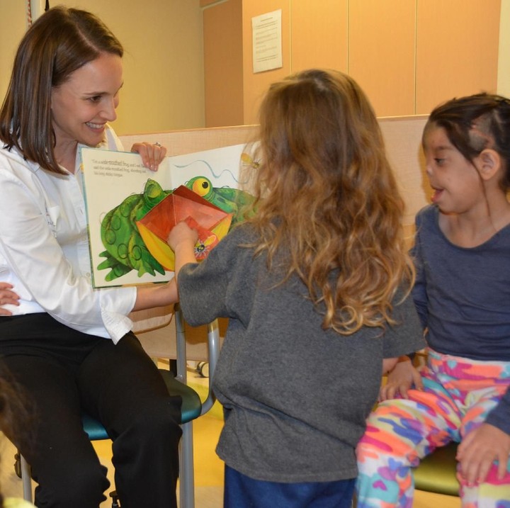 <p>Natalie Portman dikenal sebagai artis yang sering terlibat aksi sosial. Khususnya untuk anak-anak kurang beruntung, Bun. (Foto: Instagram @natalieportman)</p>