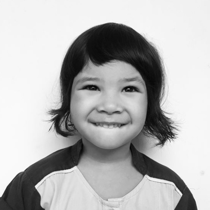 <p>Dhati merupakan anak kedua Roma Sophiaan yang merupakan putra kedua Widyawati - Sophan Sophiaan, bersama Pingkan. (Foto: Instagram/ @romasophiaan)</p>