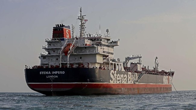 Proses pembebasan tanker milik perusahaan Swedia berbendera Inggris, Stena Impero, yang ditawan sejak 19 Juli lalu oleh pemerintah Iran berjalan alot.