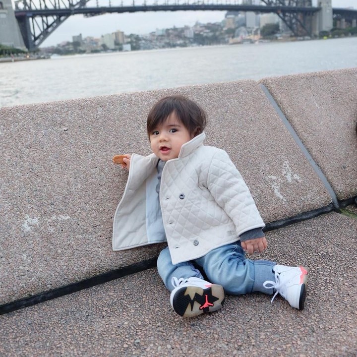 <p>Semakin hari, putra kedua Carissa ini makin tumbuh menggemaskan ya. (Foto: Instagram @carissa_puteri)</p>