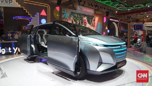 Hy-Fun merupakan konsep mobil Hybrid pertama Daihatsu untuk Indonesia yang dirancang memakai platform Daihatsu New Global Architecture (DNGA).