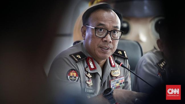 Mutasi Polri, Dankor Brimob dan Kapolda Kalteng Tukar Posisi Dalam mutasi terbaru di lingkungan Polri, Dankor Brimob Polri dan Kapolda Kalimantan Tengah saling bertukar posisi.